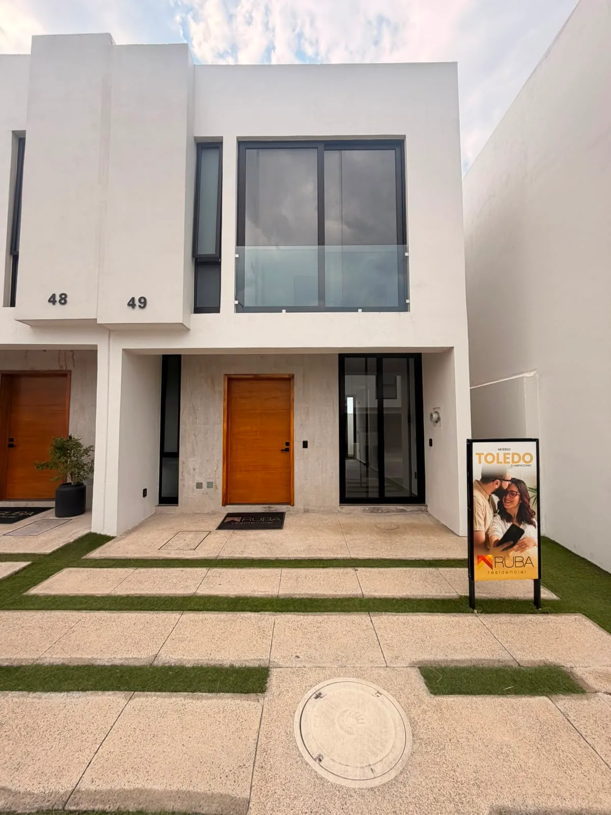 CASA NUEVA EN ZENITH NORTHE VALDEPEÑAS | MODELO TOLEDO